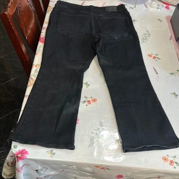 NWOT Madewell Plus Kick Out Crop Jeans Mid-rise Black Rinse flare Wash Size 14W - Picture 7 of 10